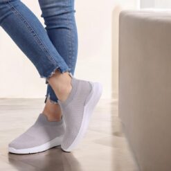 Sommar Sneakers  -2026-grey säljs om 12 par