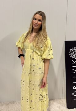 *Summerdress i nytt print Yellow