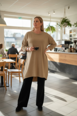 Alessia dress- Taupe round neck