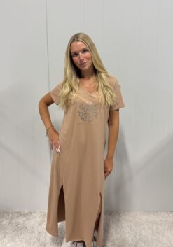 Jörlevik longdress Taupe/camel
