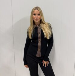 Britney collar SWEATER - Black