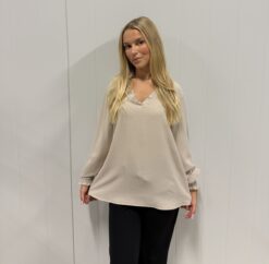Vera V-neck Beige