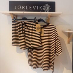 Shorts brun/beige (finns matchande tröja)