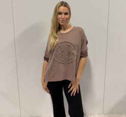 Peace sweater Nougat