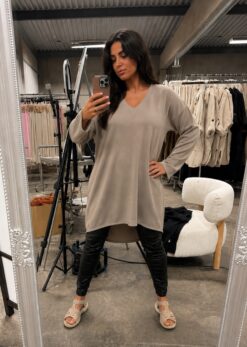 Alessia dress- V neck Taupe