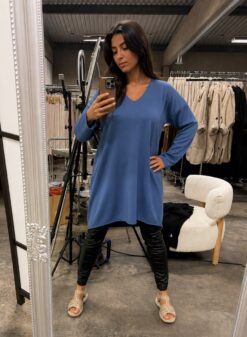 Alessia dress- V neck Jeans