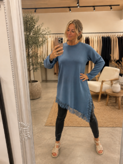 Sidelong dress jeans